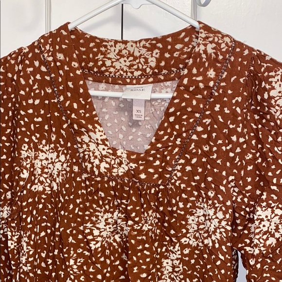 Knox Rose XS Loft Brown White Patterned Blouse - Picture 5 of 14